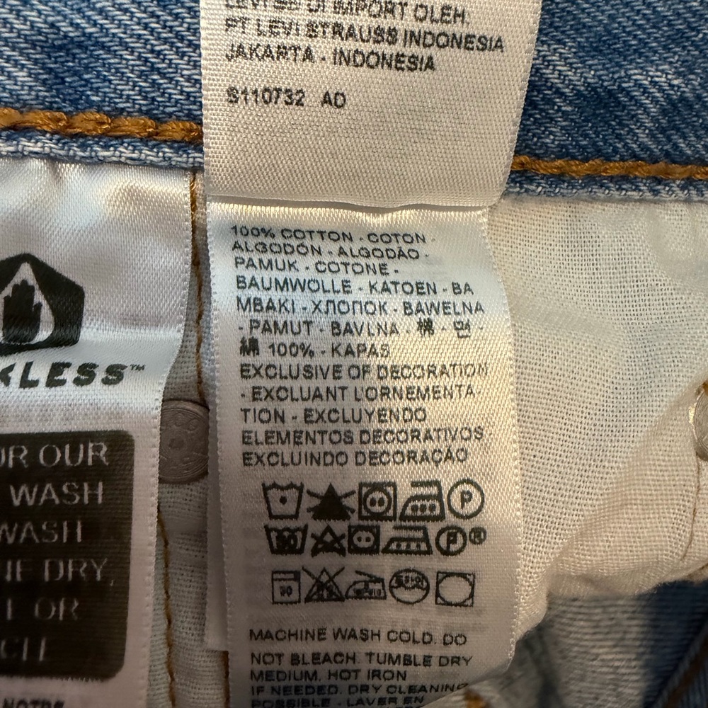 Levi's Women's 501 High Rise Straight Leg Jeans 24 X 30 Color Lane Change Ripped - Picture 3 of 13